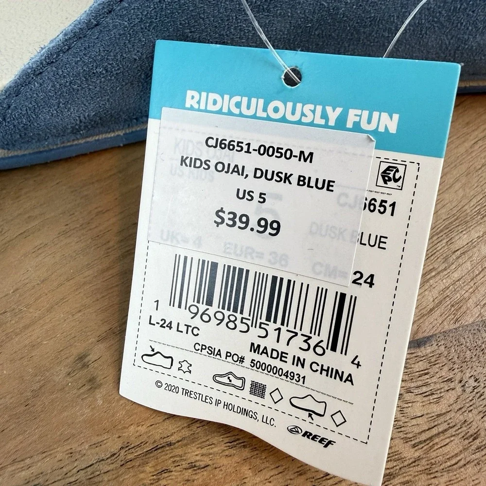 New NWT Big Kids Reef Little Ojai Suede Blue Sandals Shoes Size 5 Y‎